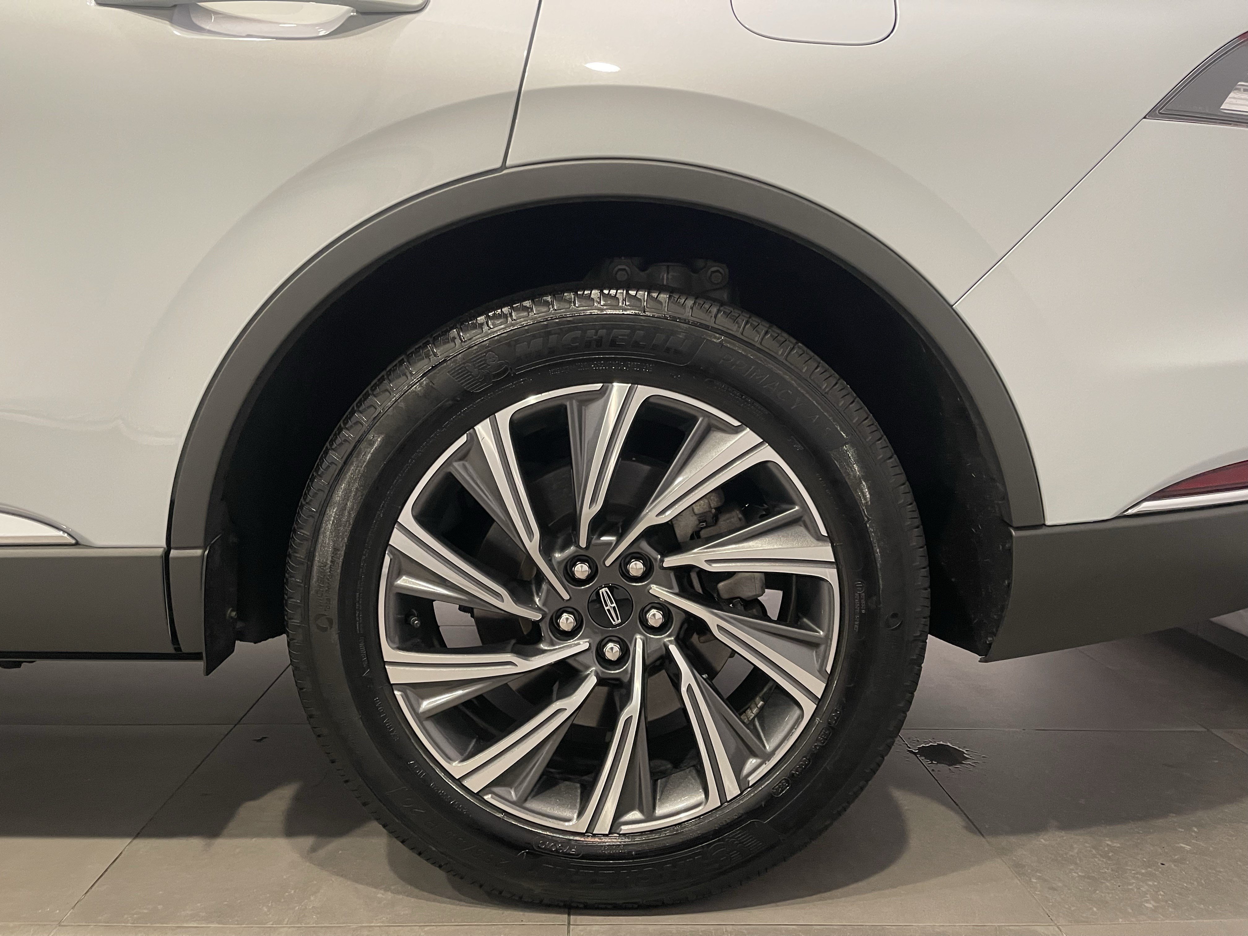 Used 2025 Lincoln Aviator AWD w/ Equipment Group 101A image 8