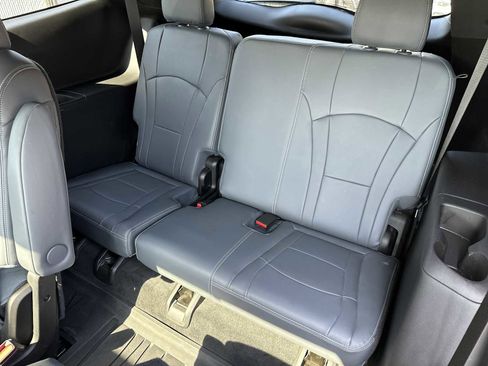 Used 2023 Buick Enclave Premium w/ Experience Buick Package FWD image 24