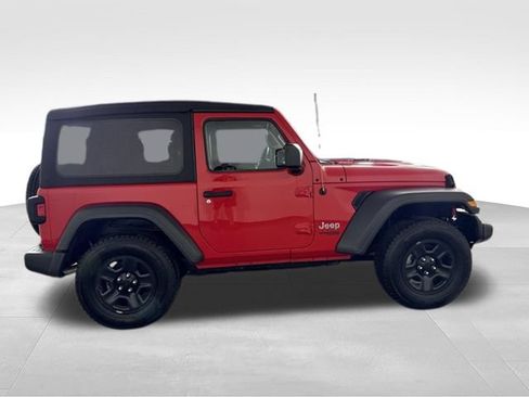 Used 2018 Jeep Wrangler Sport AWD/4WD image 11