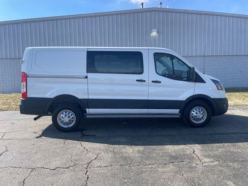 Used 2023 Ford Transit 250 Low Roof AWD w/ Exterior Upgrade Package image 11