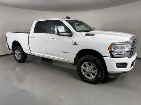 Used 2024 RAM 2500 Laramie w/ Safety Group AWD/4WD image 9