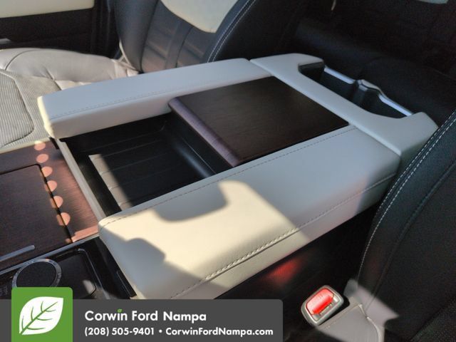 Used 2022 Toyota Tundra Capstone AWD/4WD image 18