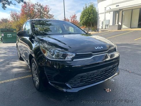 Used 2022 Kia Rio LX image 2