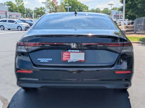 Used 2024 Honda Accord EX image 10