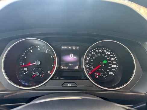 Used 2018 Volkswagen Tiguan SEL image 15