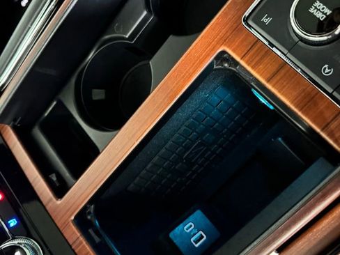 Used 2023 Lincoln Navigator L Reserve w/ Equipment Group 201A image 44