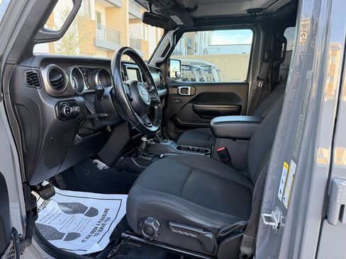Used 2020 Jeep Gladiator Sport w/ Quick Order Package 24S image 11