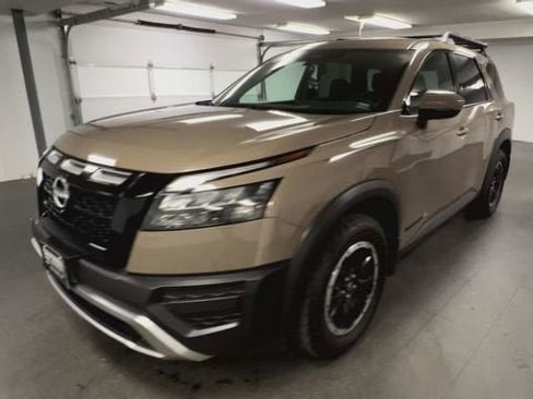 Used 2024 Nissan Pathfinder Rock Creek AWD/4WD image 4