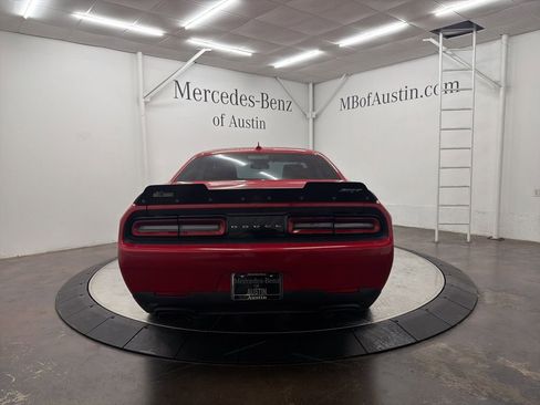 Used 2016 Dodge Challenger SRT Hellcat image 6