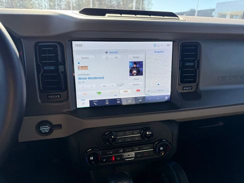 Used 2024 Ford Bronco Wildtrak image 17