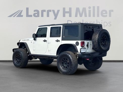 Used 2014 Jeep Wrangler Unlimited Rubicon AWD/4WD image 4