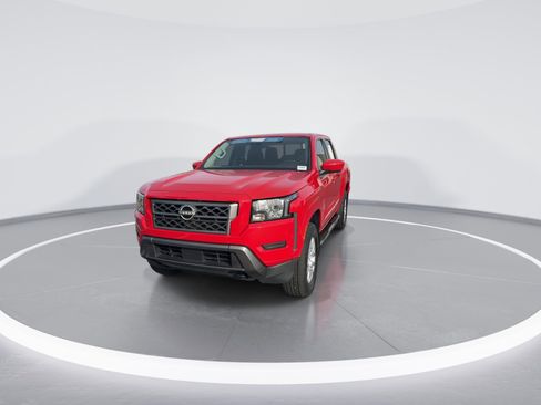 Used 2022 Nissan Frontier SV w/ Technology Package image 3