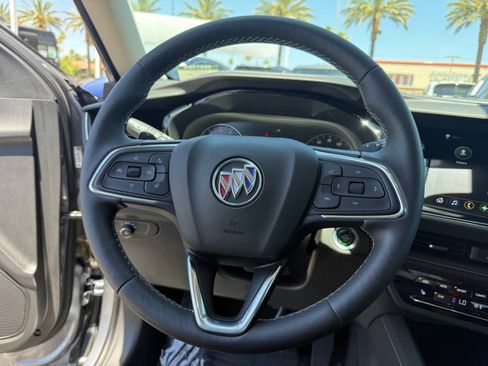 Used 2022 Buick Envision Preferred FWD image 12