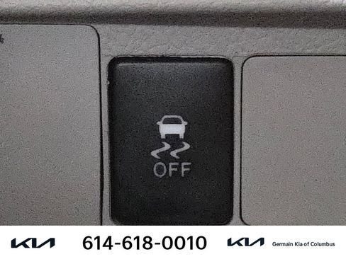 Used 2015 Toyota Sienna LE FWD image 30
