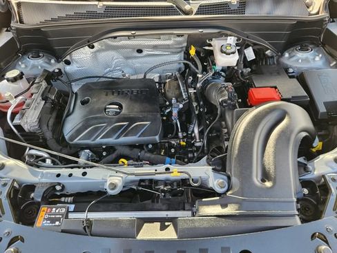 Used 2025 Chevrolet TrailBlazer LT AWD/4WD image 31