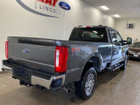 New 2025 Ford F250 XLT w/ FX4 Off-Road Package image 7