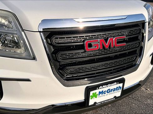 Used 2017 GMC Terrain SLE w/ Technology Package image 29