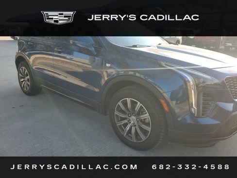 Used 2019 Cadillac XT4 Sport w/ Driver Awareness Package FWD image 4