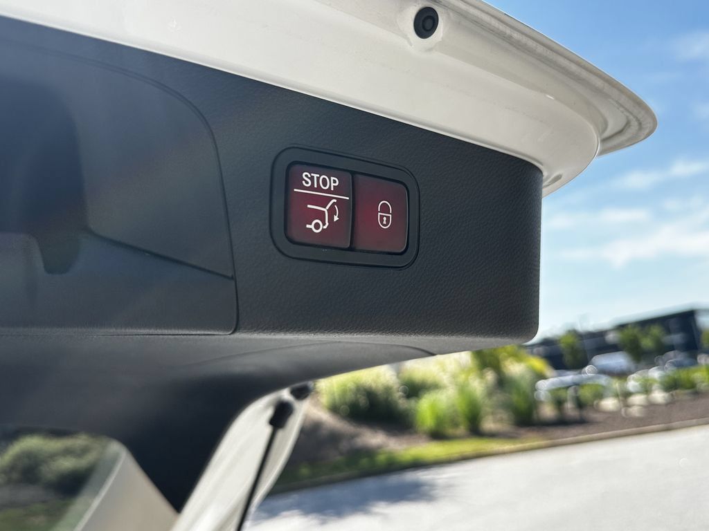 Certified 2022 Mercedes-Benz GLC 300 image 22