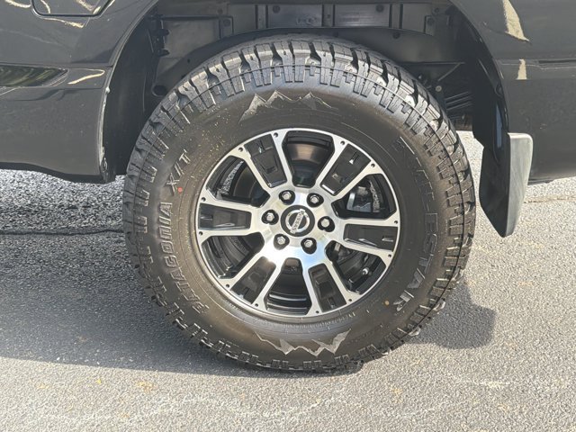 Used 2021 Nissan Titan SV w/ SV Convenience Package AWD/4WD image 20