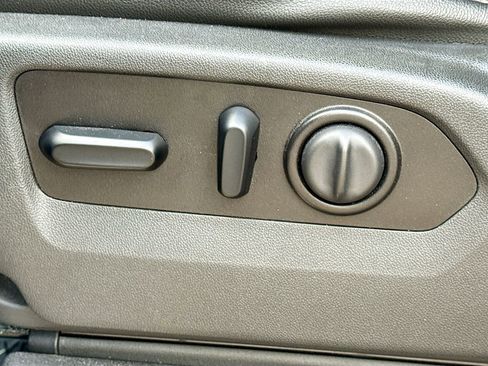 Used 2020 Chevrolet Silverado 1500 LT Trail Boss image 23