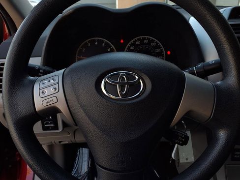 Used 2012 Toyota Corolla LE image 11