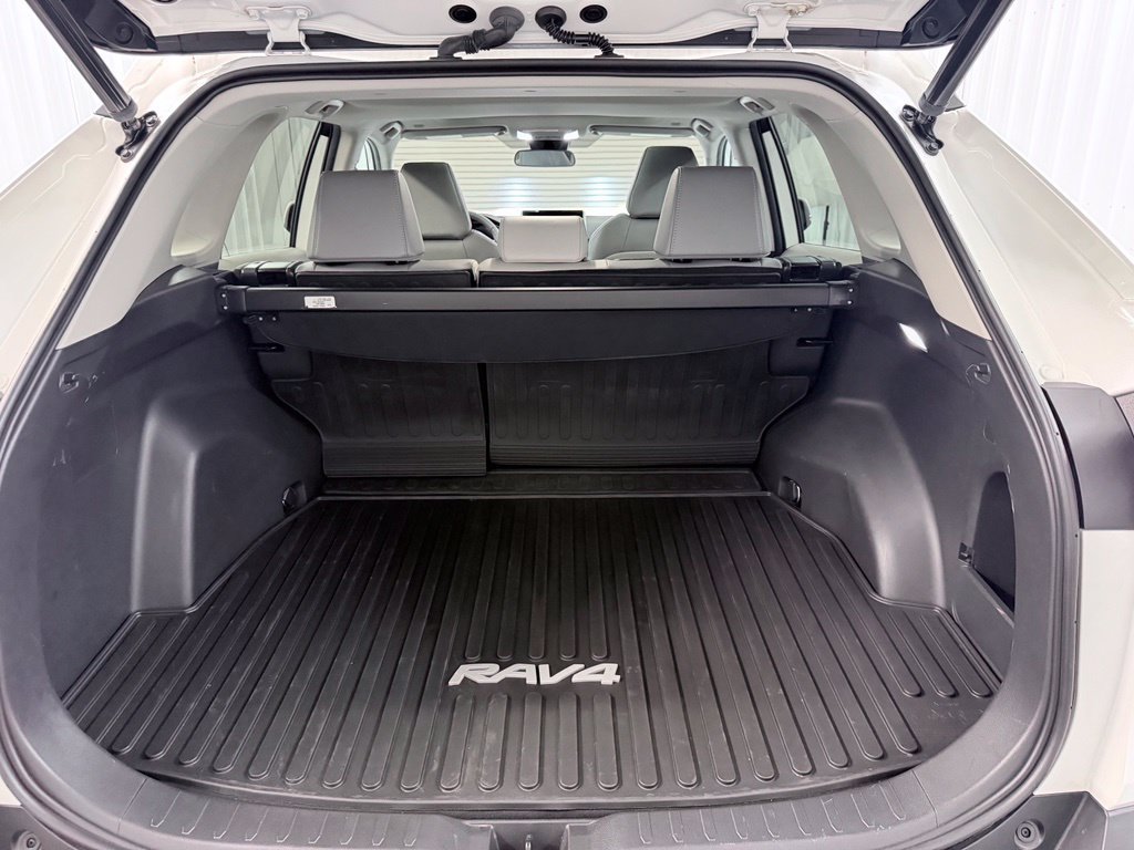 Used 2023 Toyota RAV4 XLE Premium FWD image 29