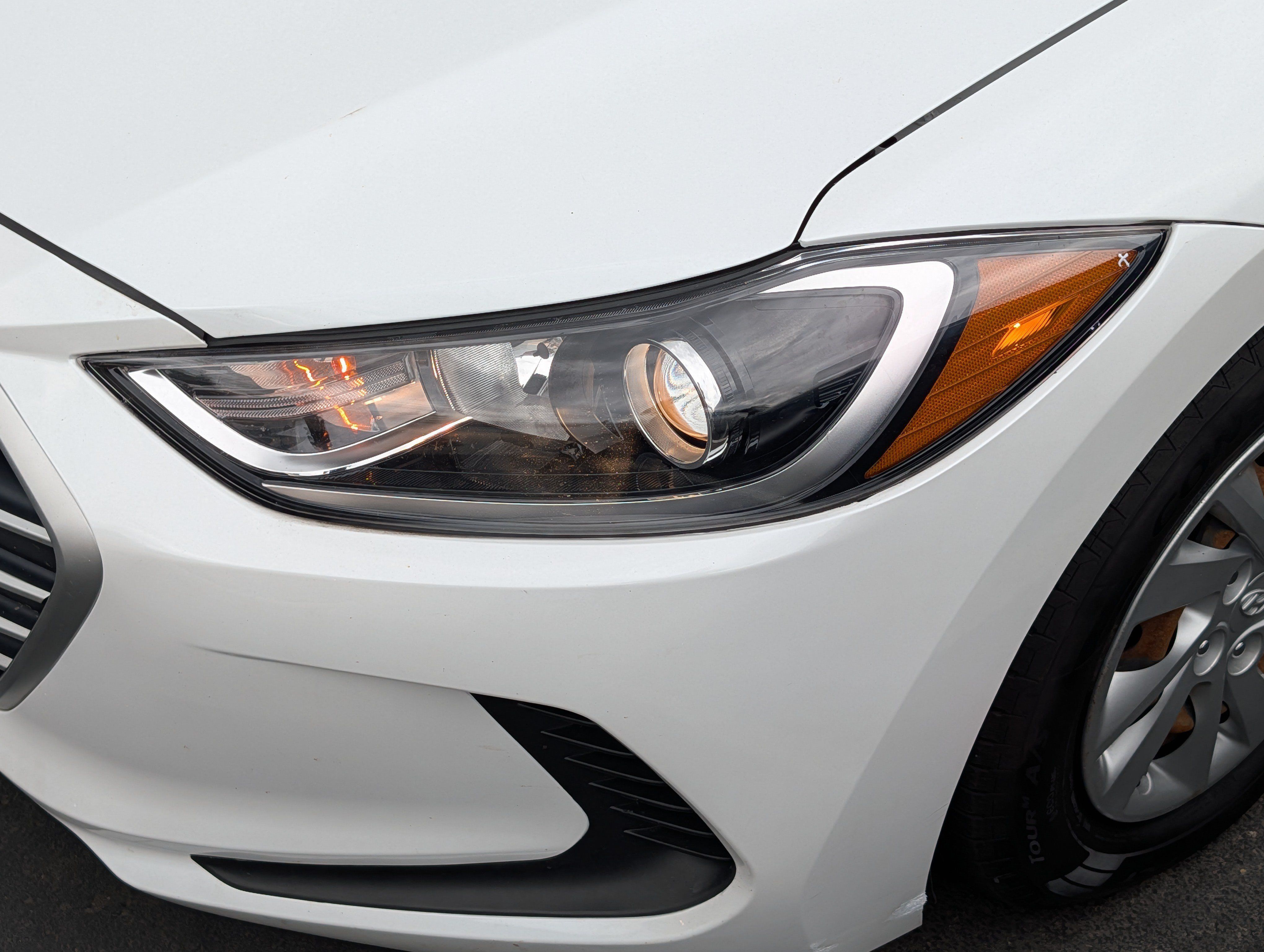 Used 2017 Hyundai Elantra SE FWD image 16
