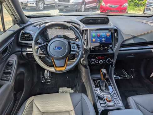 Used 2024 Subaru Forester Wilderness w/ Convenience Package AWD/4WD image 18