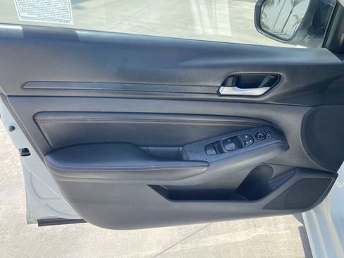 Used 2021 Nissan Altima 2.5 SR FWD image 20