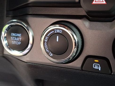 Used 2020 Toyota Tacoma TRD Sport AWD/4WD image 24