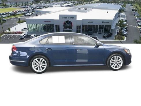 Used 2019 Volkswagen Passat 2.0T Wolfsburg image 7