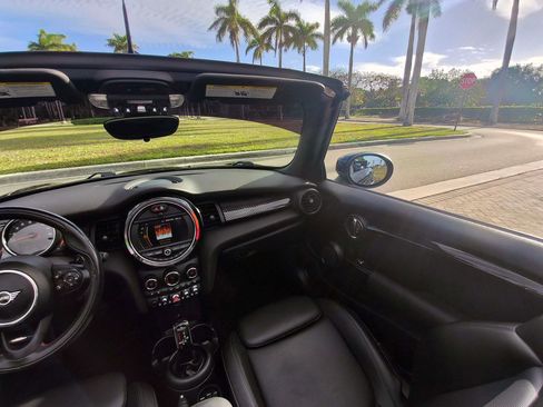 Used 2020 MINI Cooper S FWD image 28