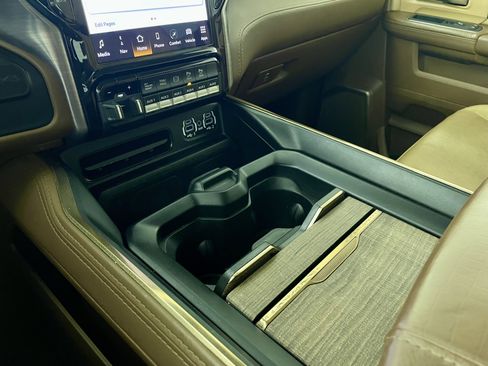 Used 2023 RAM 3500 Limited image 26