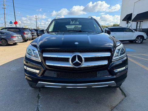 Used 2015 Mercedes-Benz GL 450 GL 450 4MATIC Sport Utility 4D image 2
