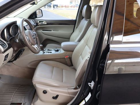 Used 2012 Jeep Grand Cherokee Laredo image 19
