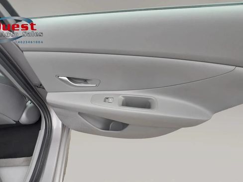 Used 2022 Hyundai Elantra SEL FWD image 15