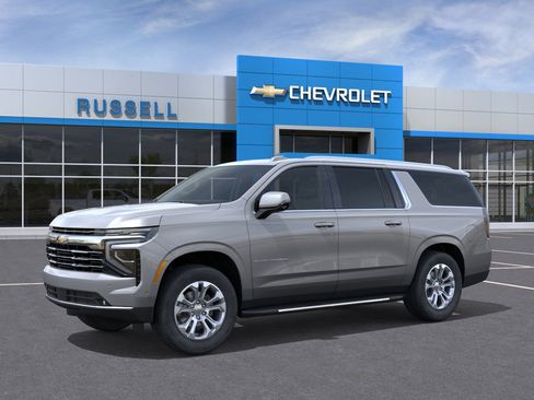 New 2026 Chevrolet Suburban LT w/ Comfort Package image 26