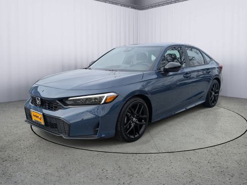 Certified 2025 Honda Civic Sport image 6