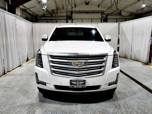 Used 2016 Cadillac Escalade Platinum AWD/4WD image 28