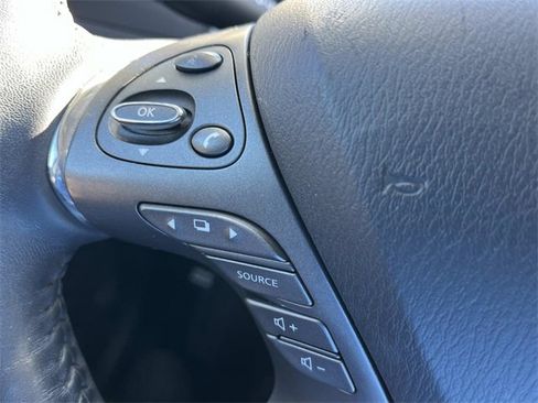 Used 2021 Nissan Murano Platinum w/ Cargo Package image 32