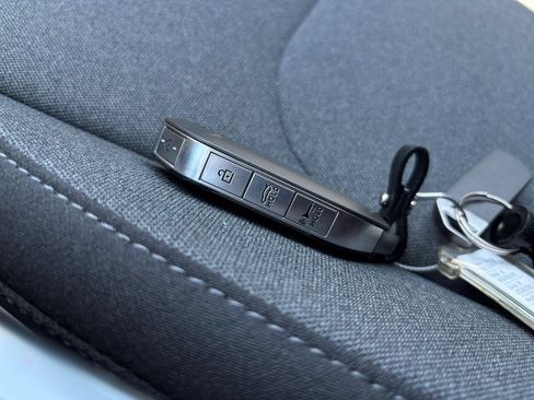Used 2025 Kia K4 FWD image 22
