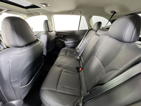 Used 2022 Subaru Outback Limited image 25