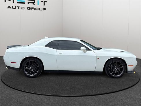 Used 2020 Dodge Challenger R/T Scat Pack w/ Plus Package RWD image 10