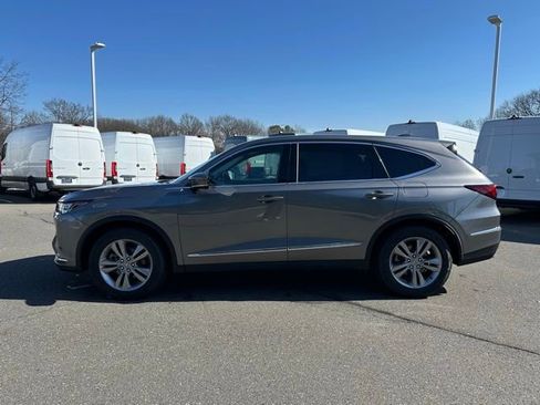 Used 2023 Acura MDX SH-AWD image 3