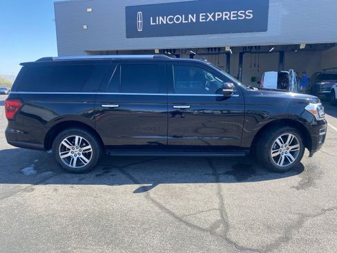 Used 2024 Ford Expedition Max Limited AWD/4WD image 4