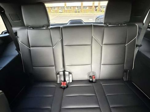 Used 2022 Cadillac Escalade Premium Luxury AWD/4WD image 63
