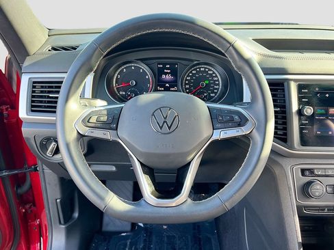 Used 2021 Volkswagen Atlas Cross Sport SE image 11