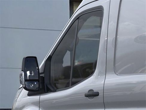 New 2025 Ford E-Transit 148 High Roof image 20