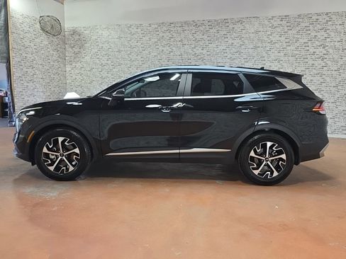 Used 2023 Kia Sportage EX FWD image 4